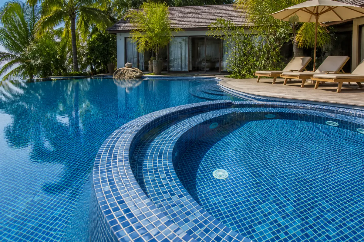 mosaic tiles for Southeast Asia hotel pool and bathroom application
